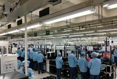 互聯網品牌扎堆線下渠道，卻為何還是干不過OPPO？